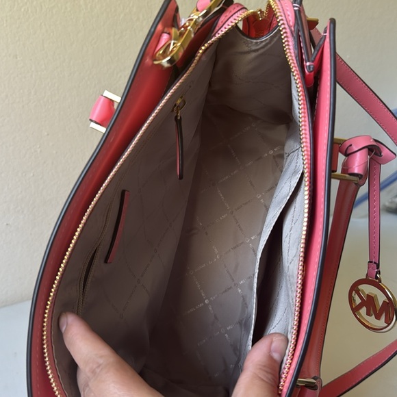Michael Kors Pink Coral Tote Bag - Picture 12 of 13